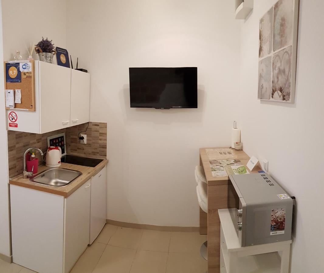 Studio Apartment Legcevic Kaštela Eksteriør bilde