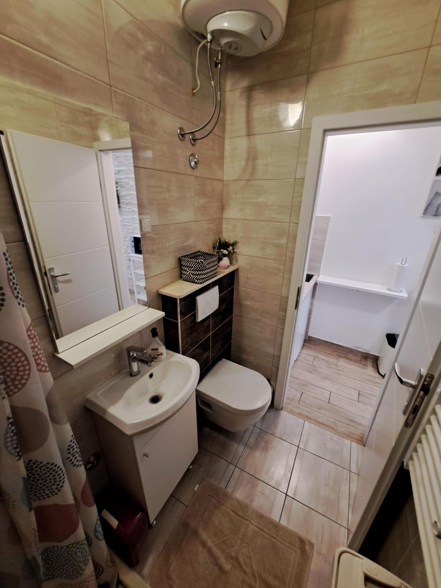 Studio Apartment Legcevic Kaštela Eksteriør bilde