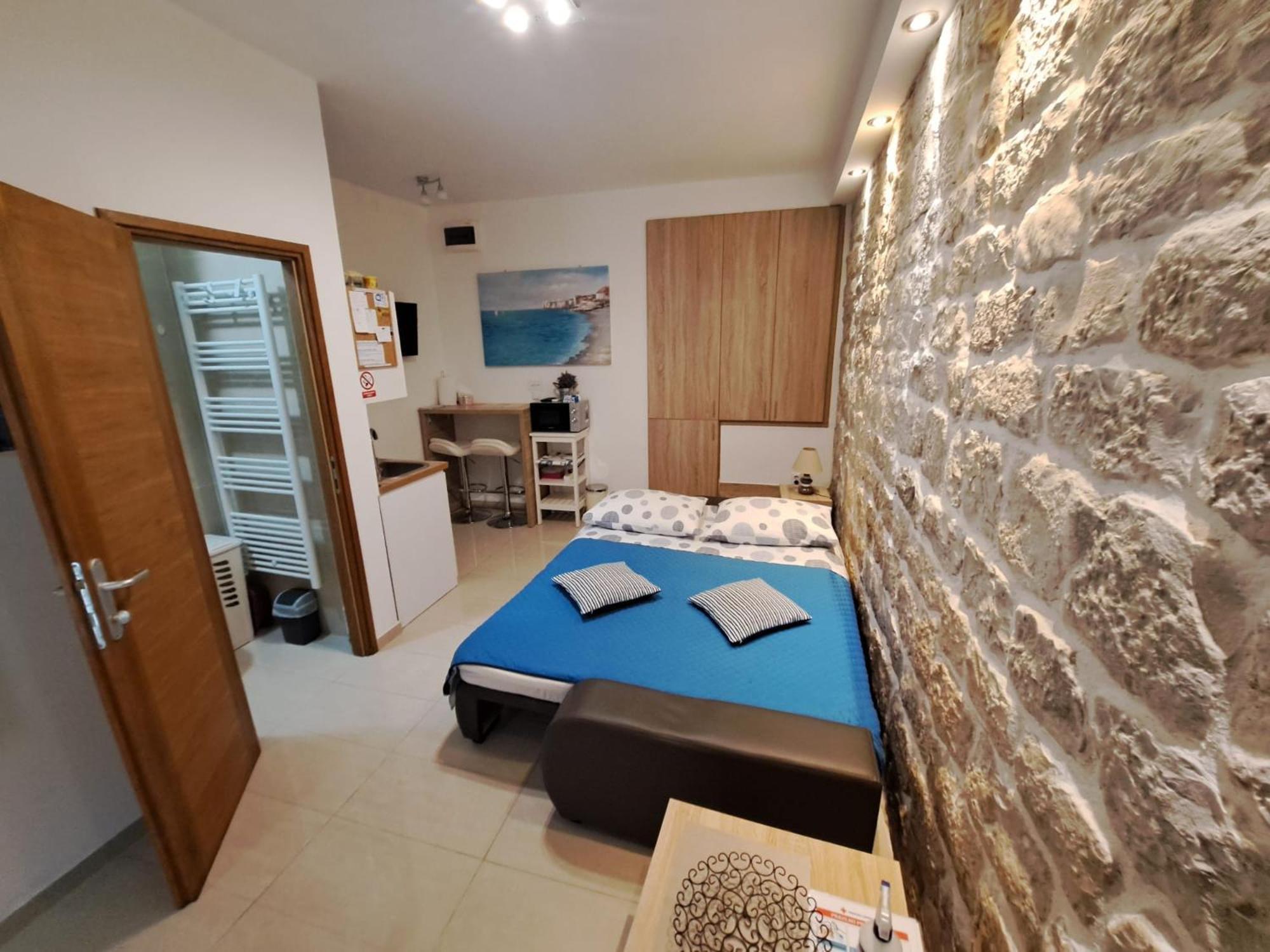 Studio Apartment Legcevic Kaštela Eksteriør bilde