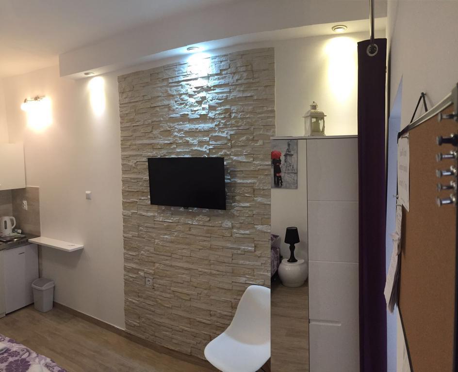 Studio Apartment Legcevic Kaštela Eksteriør bilde