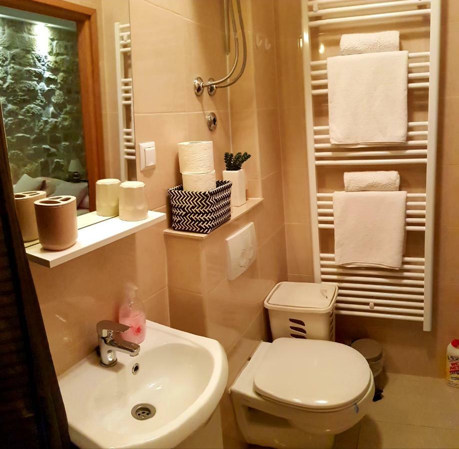 Studio Apartment Legcevic Kaštela Eksteriør bilde