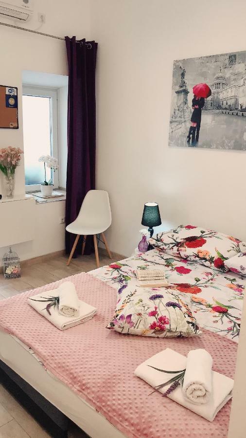 Studio Apartment Legcevic Kaštela Eksteriør bilde