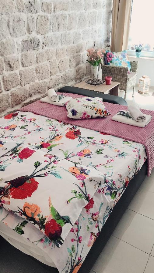 Studio Apartment Legcevic Kaštela Eksteriør bilde